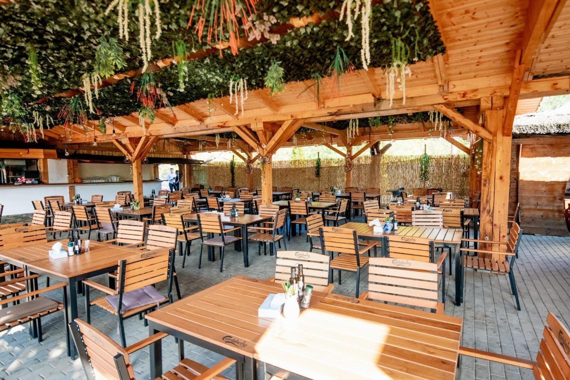Montana Garden Hotel Răşinari Kültér fotó